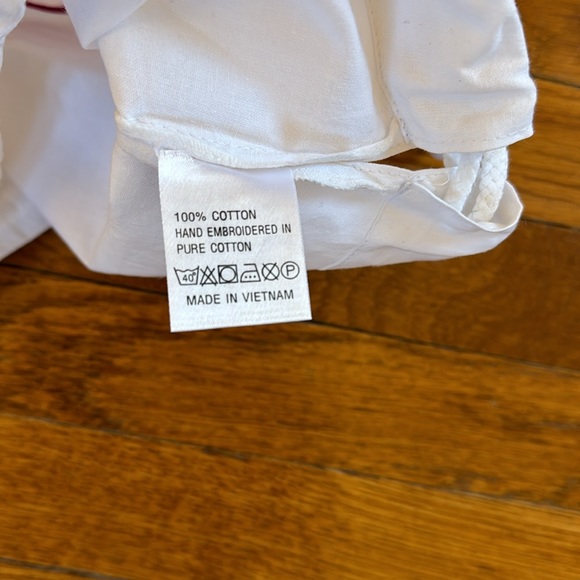 Lingerie bag. White with cranberry embroidery. NWOT - Picture 4 of 4